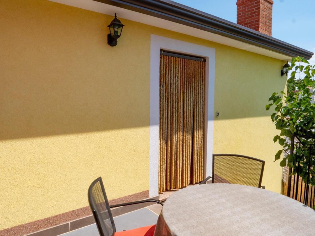 Studio Apartment Gianni Vizinada Exterior photo