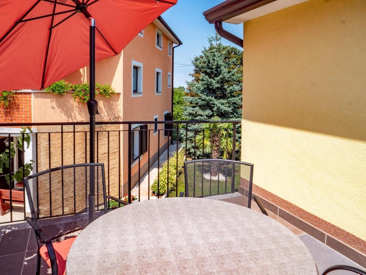 Studio Apartment Gianni Vizinada Exterior photo